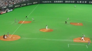 先発は、ダル