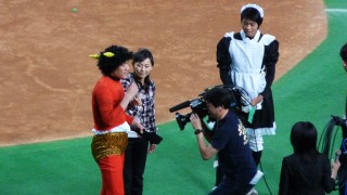赤鬼の林昌範選手とメイドの中島卓也選手