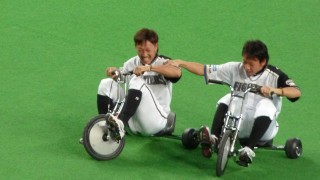 金森が八木を妨害したり 金森が八木を妨害したり