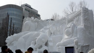 大雪像「北の動物園」
